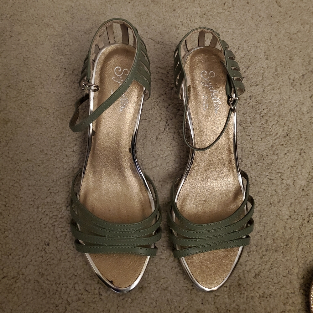 Strappy heeled olive green sandals